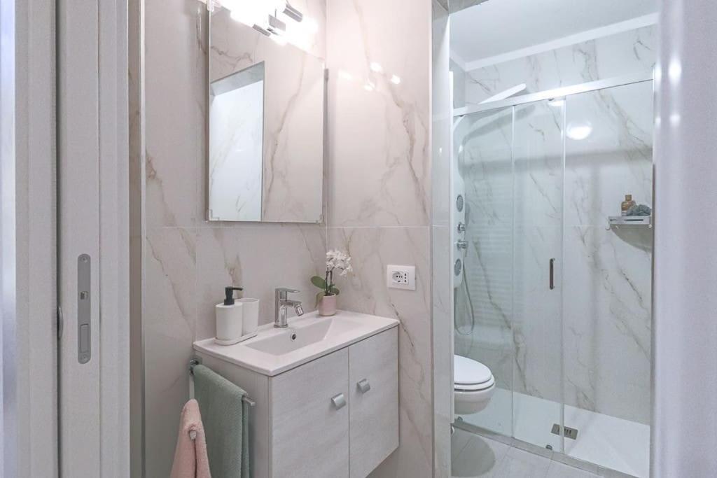 New Private Apt In Como Comfort - Elegant - Comfortable Côme Extérieur photo